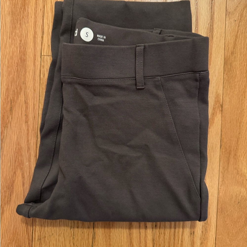Betabrand Chocolate Brown fitted capris pants 👖 👩🏻‍💻